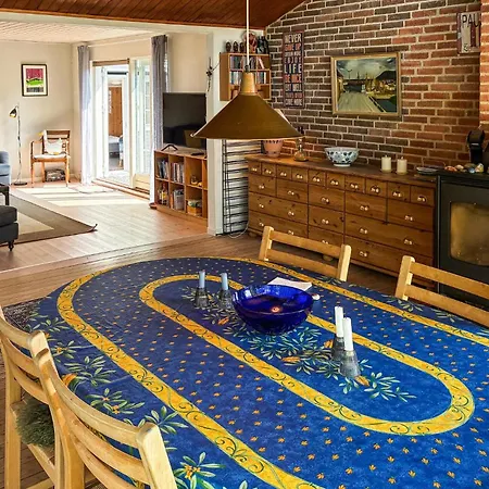 Holiday home Stunning In With Wifi *